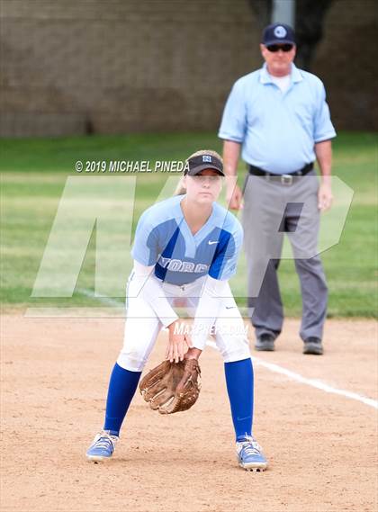 Thumbnail 1 in Rio Mesa @ Norco photogallery.