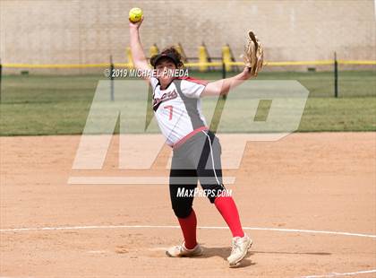 Thumbnail 3 in Rio Mesa @ Norco photogallery.