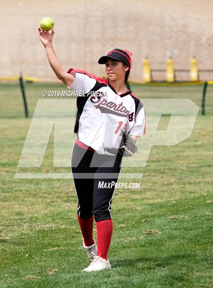 Thumbnail 3 in Rio Mesa @ Norco photogallery.