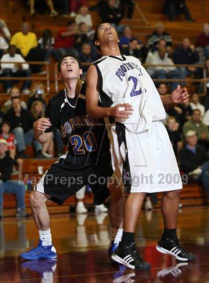 Thumbnail 3 in Newark Memorial vs. Foothills Christian (MaxPreps Holiday Classic) photogallery.