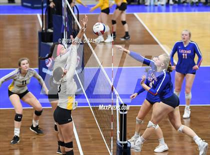 Thumbnail 1 in Legend vs. Fort Collins (CHSAA 5a Playoff) photogallery.