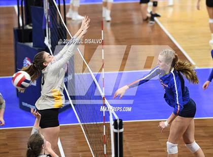 Thumbnail 1 in Legend vs. Fort Collins (CHSAA 5a Playoff) photogallery.