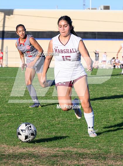 Thumbnail 3 in Marshall vs Lee photogallery.