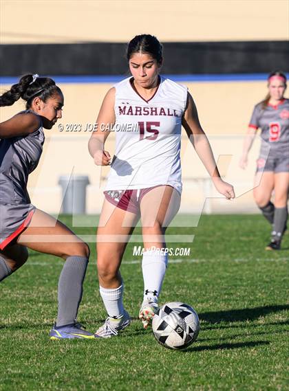 Thumbnail 2 in Marshall vs Lee photogallery.