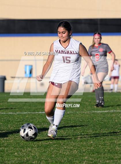 Thumbnail 3 in Marshall vs Lee photogallery.
