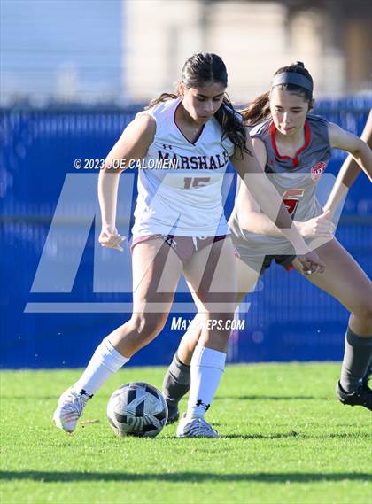 Thumbnail 3 in Marshall vs Lee photogallery.