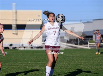 Thumbnail 2 in Marshall vs Lee photogallery.