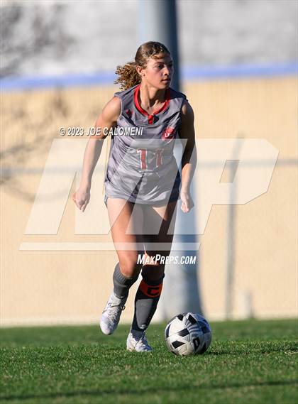 Thumbnail 2 in Marshall vs Lee photogallery.