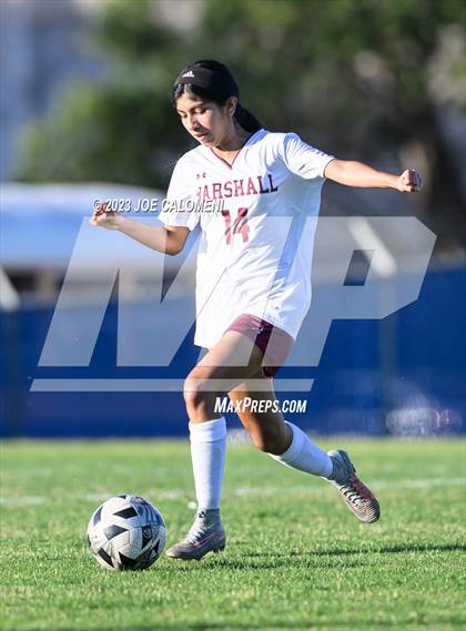 Thumbnail 2 in Marshall vs Lee photogallery.