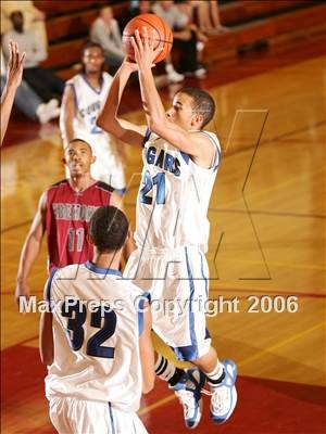 Thumbnail 2 in Newark Memorial vs. Fremont-Los Angeles (Torrey Pines Holiday Classic) photogallery.