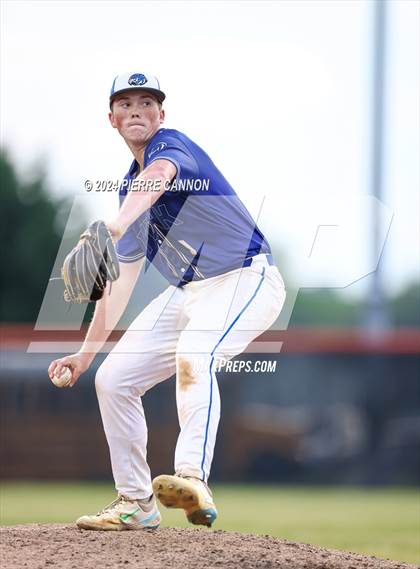 Thumbnail 1 in York vs Brentsville District (VHSL Class 3 State Quarterfinal) photogallery.