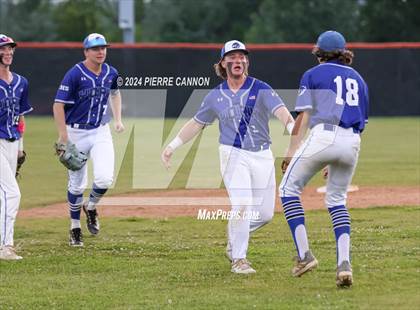 Thumbnail 3 in York vs Brentsville District (VHSL Class 3 State Quarterfinal) photogallery.