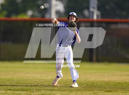 Thumbnail 2 in York vs Brentsville District (VHSL Class 3 State Quarterfinal) photogallery.
