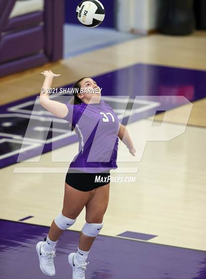 Thumbnail 2 in Carroll @ Northwestern photogallery.