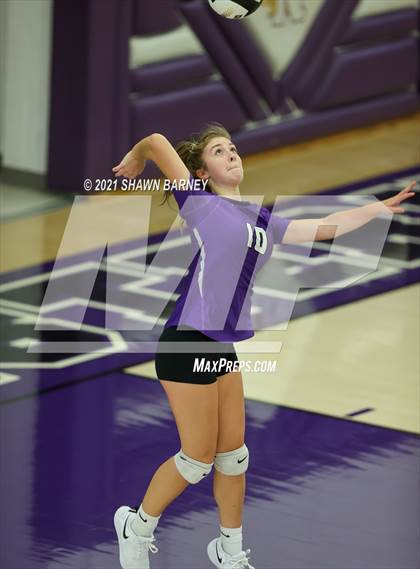 Thumbnail 3 in Carroll @ Northwestern photogallery.