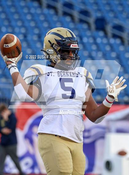 Thumbnail 1 in West Boylston vs.  St. Bernard's Central Catholic (MIAA Division 7 Final) photogallery.