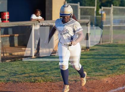 Thumbnail 3 in Douglass @ Luella photogallery.