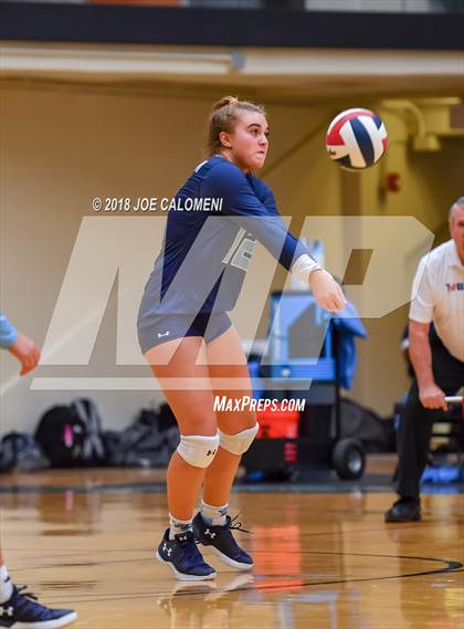 Thumbnail 3 in Reagan [Ronald] vs Johnson (NEISD Volleyball Tournament) photogallery.
