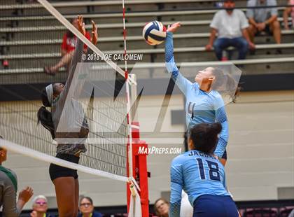 Thumbnail 3 in Reagan [Ronald] vs Johnson (NEISD Volleyball Tournament) photogallery.