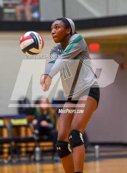 Thumbnail 3 in Reagan [Ronald] vs Johnson (NEISD Volleyball Tournament) photogallery.