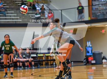 Thumbnail 3 in Reagan [Ronald] vs Johnson (NEISD Volleyball Tournament) photogallery.