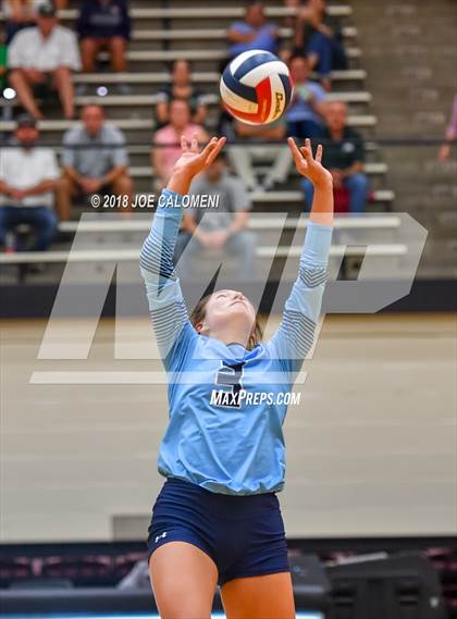 Thumbnail 1 in Reagan [Ronald] vs Johnson (NEISD Volleyball Tournament) photogallery.