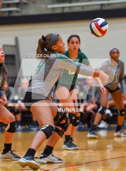 Thumbnail 1 in Reagan [Ronald] vs Johnson (NEISD Volleyball Tournament) photogallery.