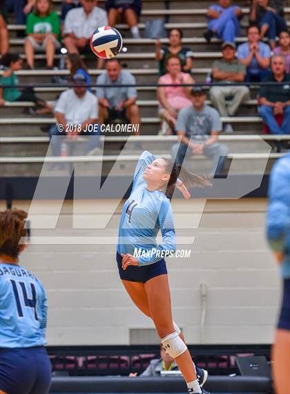 Thumbnail 3 in Reagan [Ronald] vs Johnson (NEISD Volleyball Tournament) photogallery.