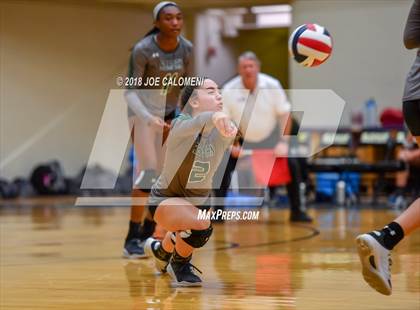 Thumbnail 1 in Reagan [Ronald] vs Johnson (NEISD Volleyball Tournament) photogallery.