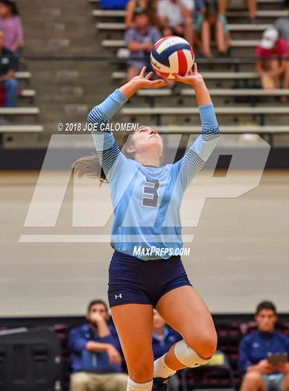 Thumbnail 2 in Reagan [Ronald] vs Johnson (NEISD Volleyball Tournament) photogallery.