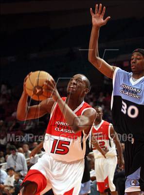 Thumbnail 2 in Jordan Brand Classic: All-American Game @ the Garden photogallery.