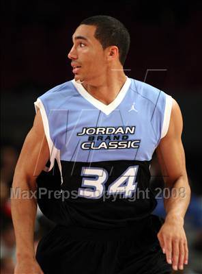 Thumbnail 3 in Jordan Brand Classic: All-American Game @ the Garden photogallery.