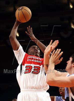 Thumbnail 2 in Jordan Brand Classic: All-American Game @ the Garden photogallery.