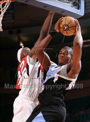 Thumbnail 2 in Jordan Brand Classic: All-American Game @ the Garden photogallery.