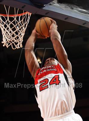 Thumbnail 1 in Jordan Brand Classic: All-American Game @ the Garden photogallery.