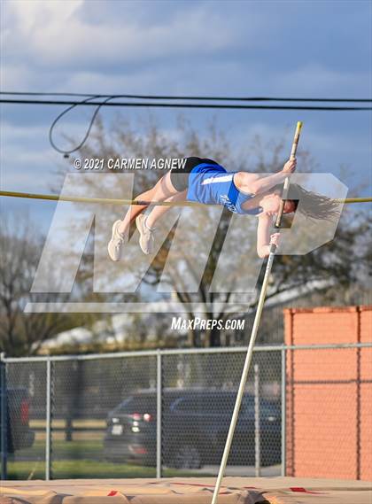 Thumbnail 1 in CFISD Invitational Meet photogallery.