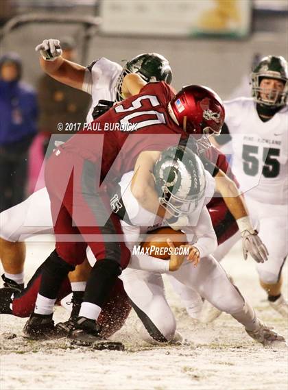 Thumbnail 2 in St. Joseph's Prep vs. Pine-Richland photogallery.