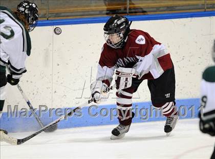 Thumbnail 3 in North Haven/Amity vs. Guilford (CCGHL Semifinal) photogallery.