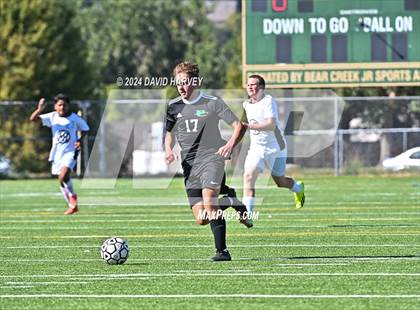 Thumbnail 3 in Mountain Range vs Bear Creek photogallery.