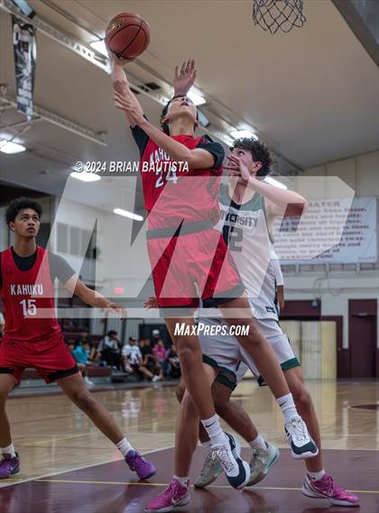 Thumbnail 2 in University Laboratory School vs Kahuku (Merv Lopes Classic) photogallery.