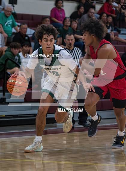 Thumbnail 1 in University Laboratory School vs Kahuku (Merv Lopes Classic) photogallery.