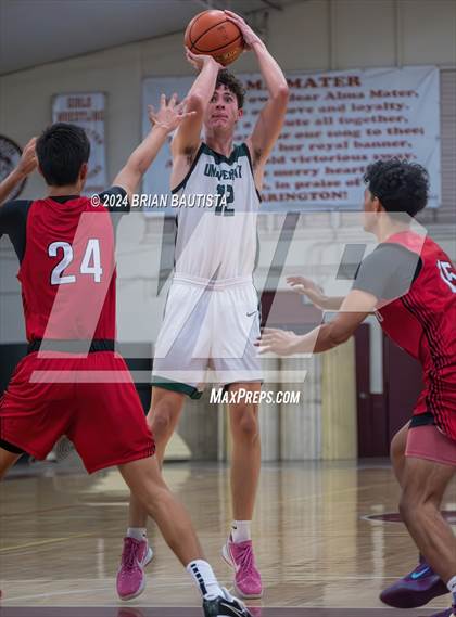 Thumbnail 1 in University Laboratory School vs Kahuku (Merv Lopes Classic) photogallery.