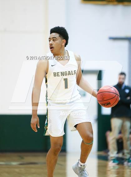 Thumbnail 2 in Greensboro Day vs Christ School (NCISAA 4A Championship) photogallery.
