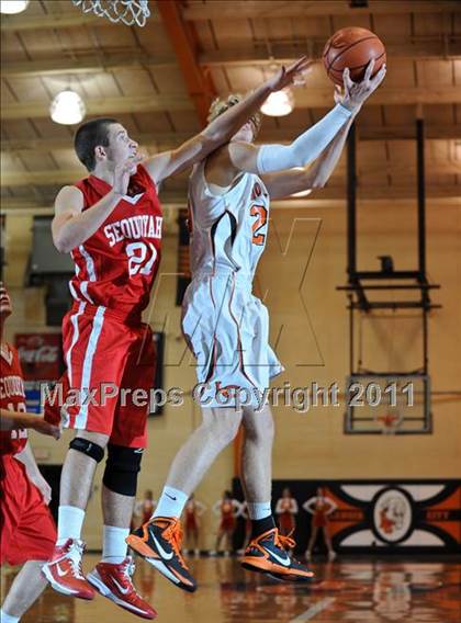 Thumbnail 1 in Sequoyah @ Lenoir City photogallery.