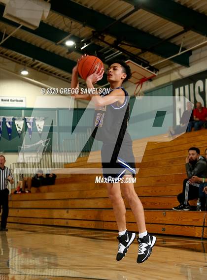 Thumbnail 3 in Pleasant Grove vs Benicia (Adidas Challenge) photogallery.