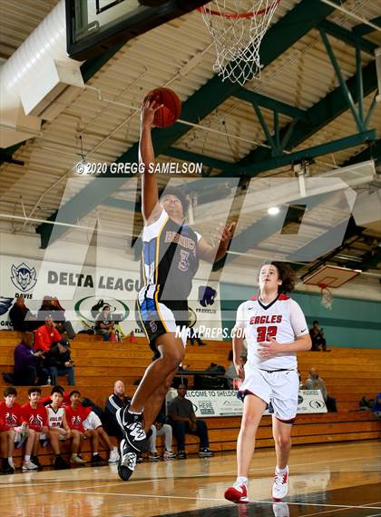Thumbnail 1 in Pleasant Grove vs Benicia (Adidas Challenge) photogallery.