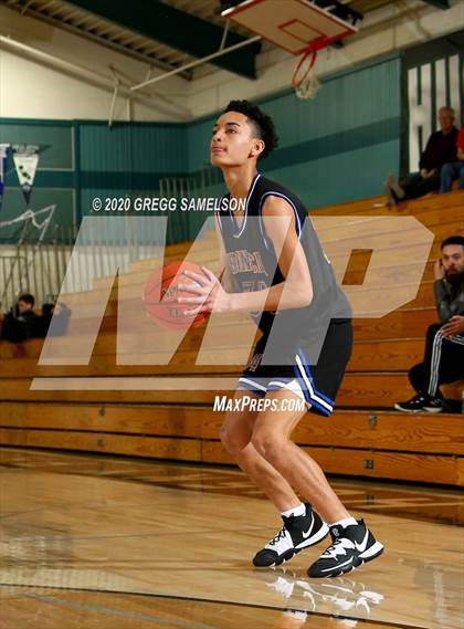 Thumbnail 2 in Pleasant Grove vs Benicia (Adidas Challenge) photogallery.