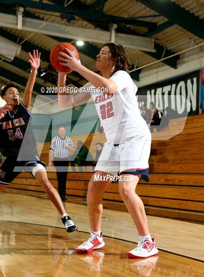 Thumbnail 3 in Pleasant Grove vs Benicia (Adidas Challenge) photogallery.