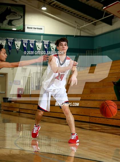 Thumbnail 2 in Pleasant Grove vs Benicia (Adidas Challenge) photogallery.