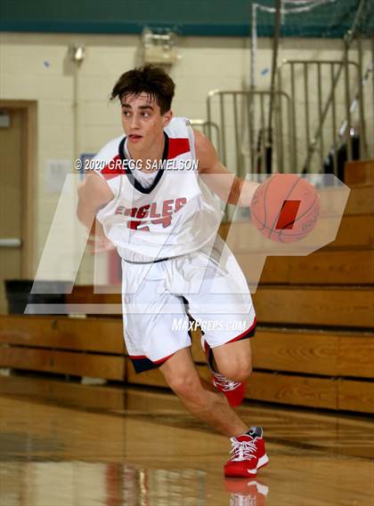 Thumbnail 3 in Pleasant Grove vs Benicia (Adidas Challenge) photogallery.